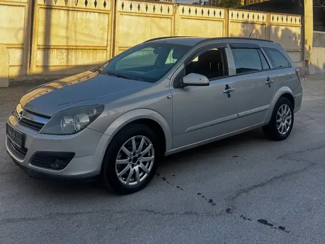 Opel Astra H