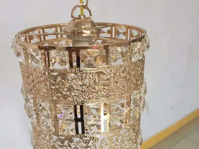 Одиночная люстра, Хуҷанд