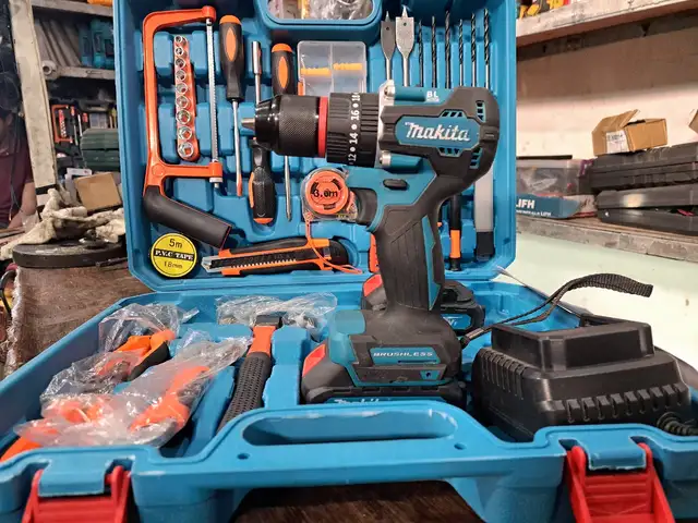 Шуруповерт Makita 36 V, Бохтар (Курғон-Теппа)