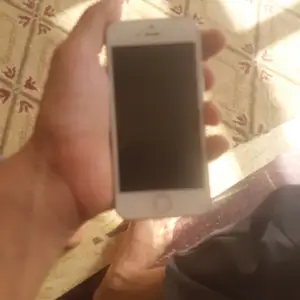 Apple iPhone 5s, 16gb, Душанбе