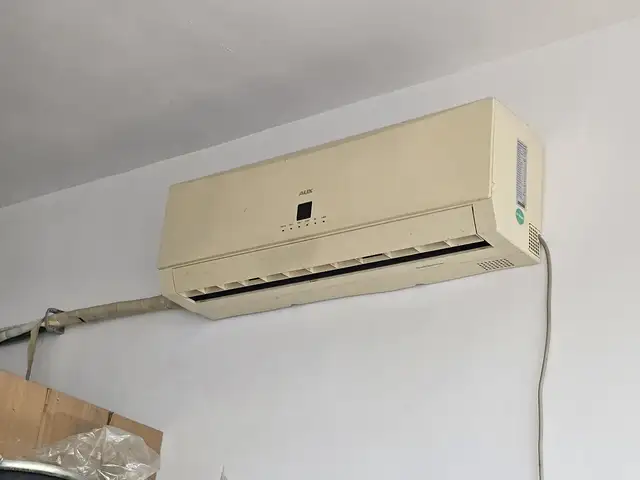 Кондиционер AUX, Бобоҷон Ғафуров