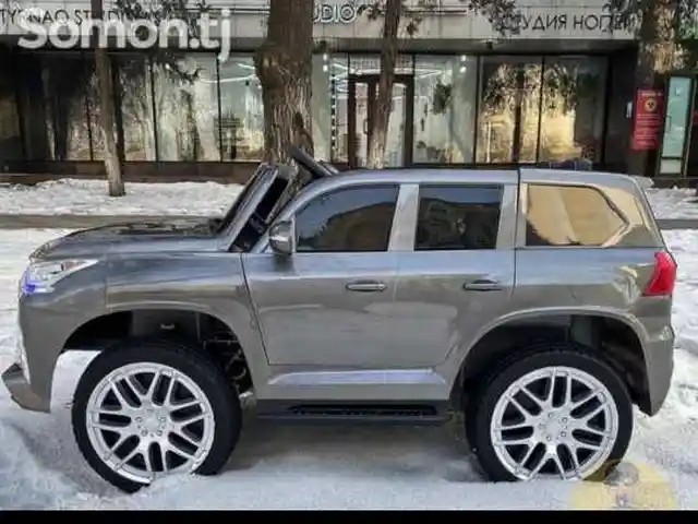 Детская машинка, Душанбе