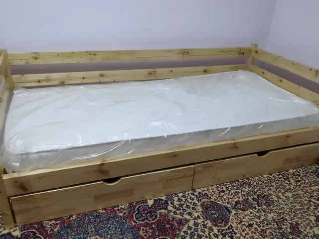Кровать из массива сосны, Душанбе