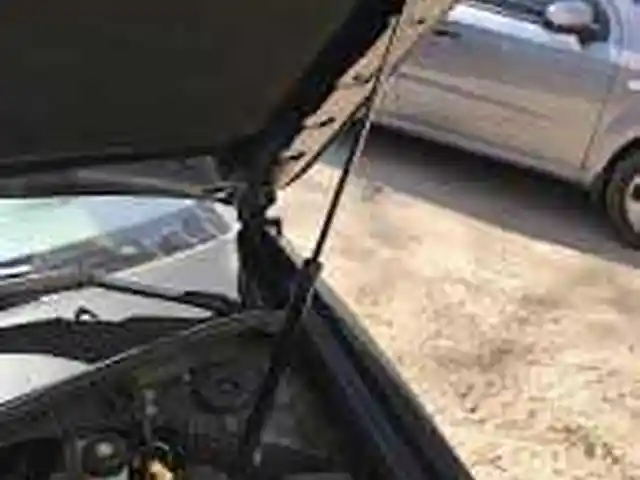 Амортизаторы капота Toyota Camry 3, Душанбе