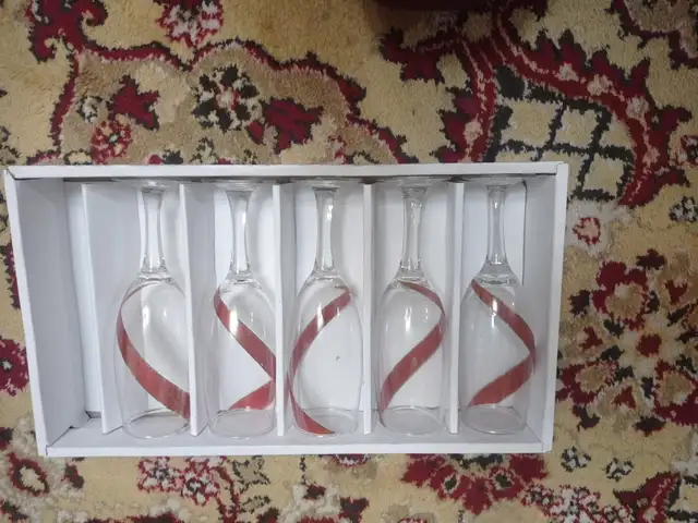 Комплект стаканы, Хуҷанд