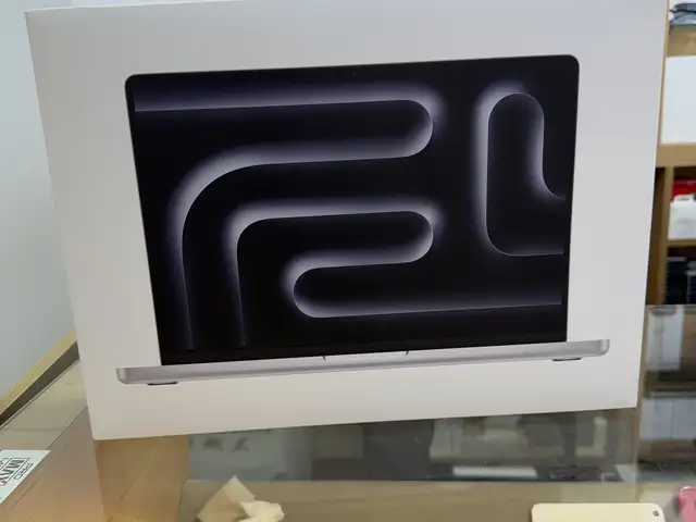 Ноутбук MacBook Pro M5 16/1TB, Хуҷанд