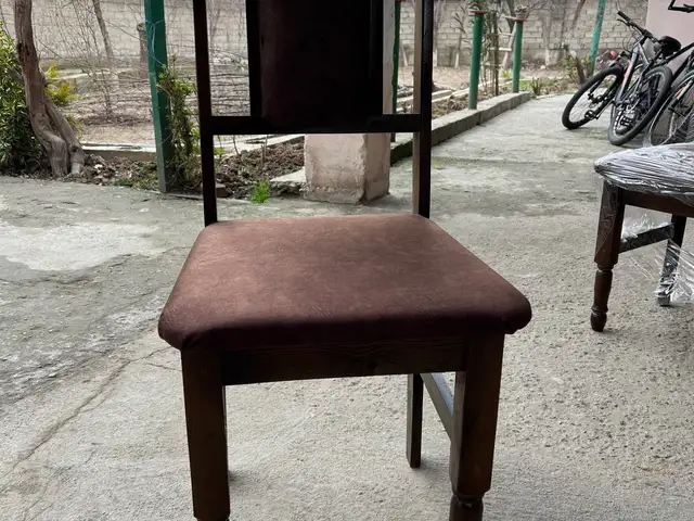 Стул, Душанбе