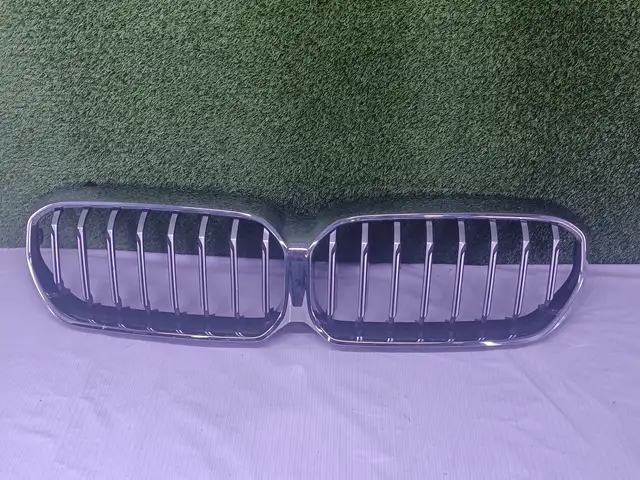 Решетка радиатора BMW 5 2016- 511318517811 G30, Худжанд