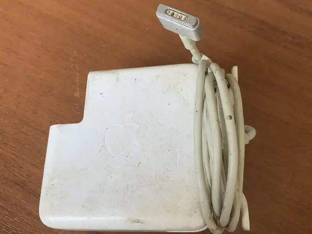 Блок питания Apple MagSafe 2, Бустон (Чкаловск)