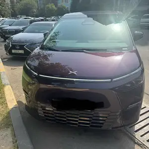 Xpeng G9