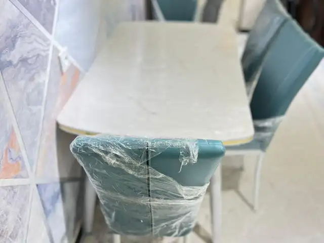 Cтол и стулья, Душанбе