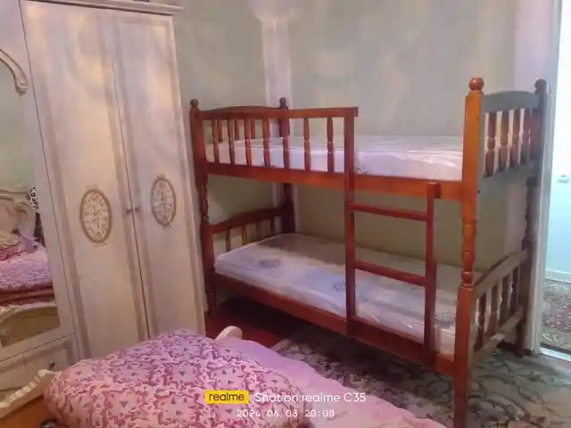 Двухъярусная кровать, Душанбе