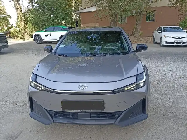 Toyota BZ3