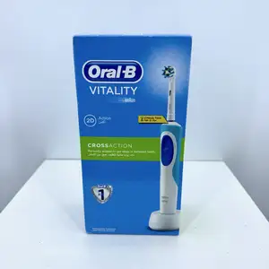 Электрическая зубная щетка Oral-B Vitality-D12, Душанбе
