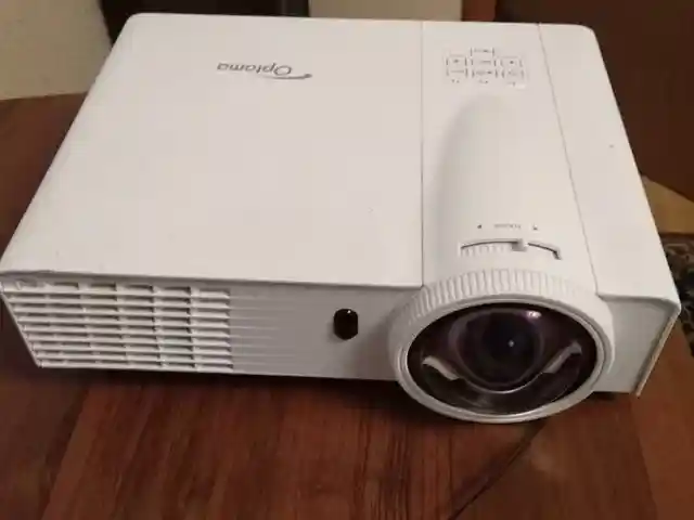 Проектор Optoma 3D, Душанбе