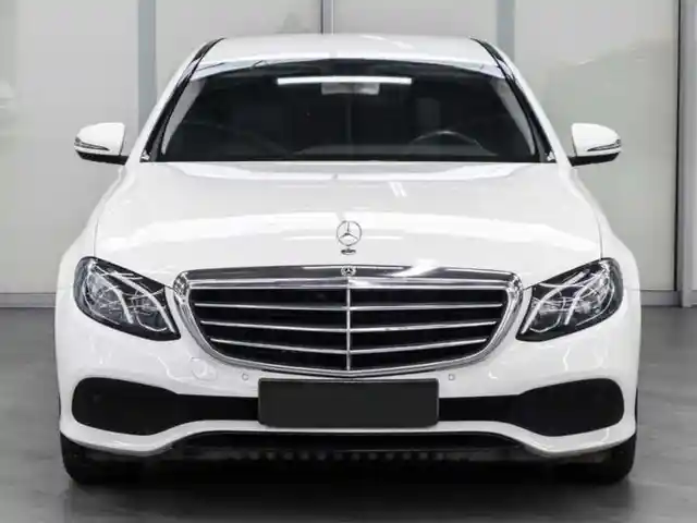 Лобовое стекло Mercedes Benz w213, Истаравшан