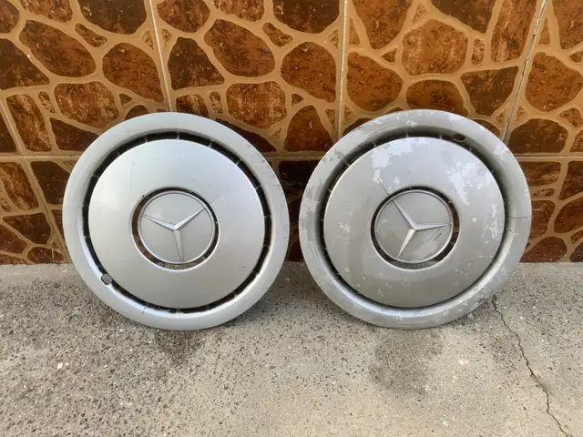 Колпаки от Mercedes-Benz, Худжанд