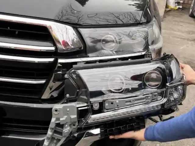 Передние фары se на Toyota Land Cruiser FJ 200 2016, Душанбе