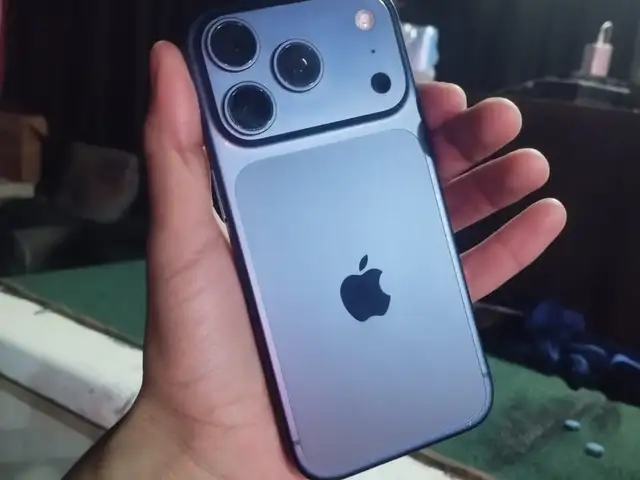 Apple iPhone 17 Pro, 256 gb, Deep Blue, Душанбе