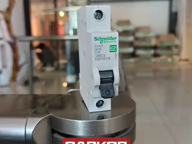Электрический автомат Schneider Electric Easy 9, Душанбе