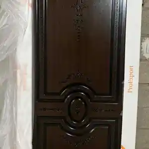 Дверь из Шпона, Душанбе