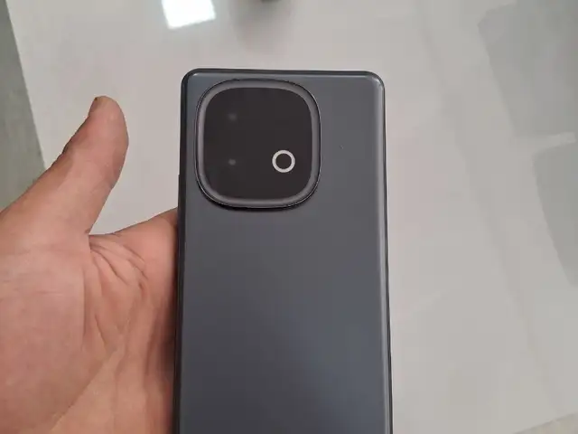 Vivo Iqoo Z10 Turbo pro+ 12+12/256, Восе