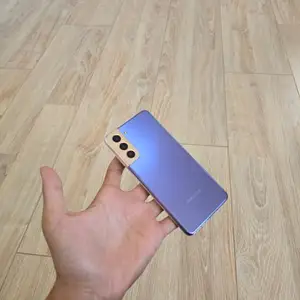 Samsung Galaxy S21 5G, Истаравшан
