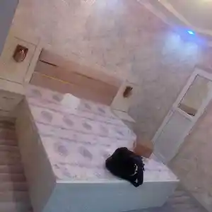 Кровать с тумбочкой, Душанбе