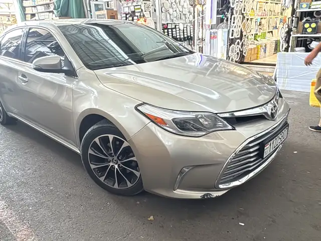 Toyota Avalon