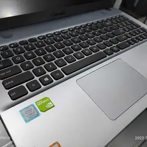 Игровой ноутбук Asus X541UJ Core i7-7500U 2.9GHz 8GB / 256GB SSD 7TH GEN, Душанбе