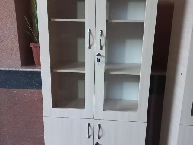 Офисный шкаф с замком, Хуҷанд