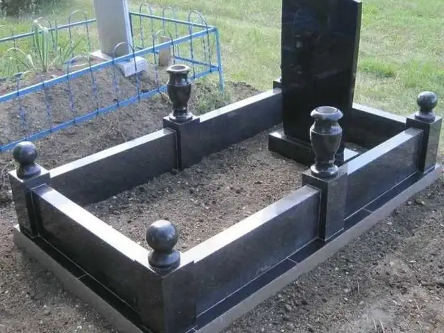 Санги мазор бо фармоиш, Душанбе