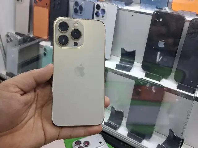Apple iPhone 13 Pro, 256 gb, Gold, Бохтар (Курган-Тюбе)