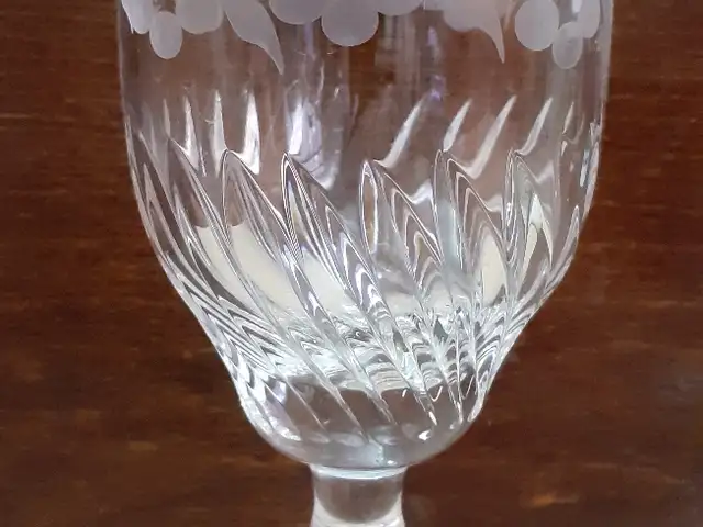 Хрустальные фужеры, Душанбе