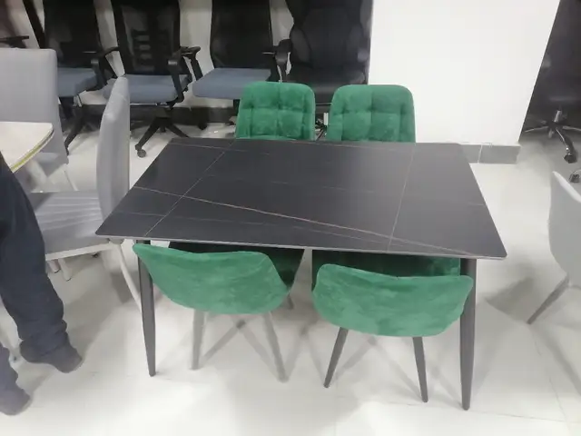 Стол со стульями, Душанбе