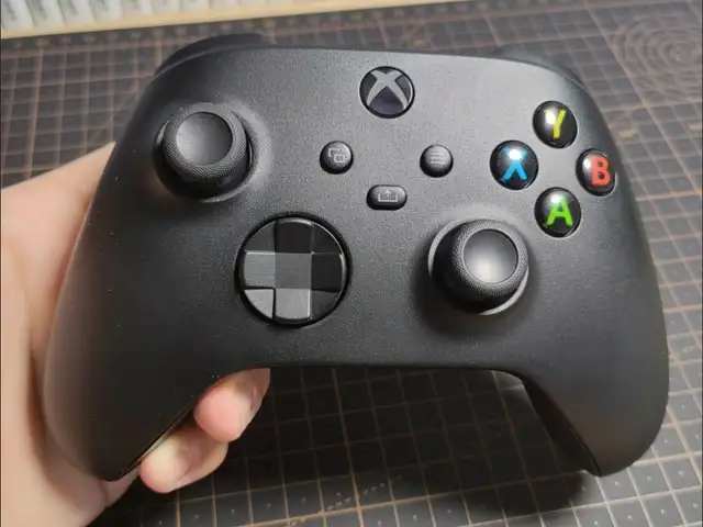 Геймпад Xbox, Худжанд