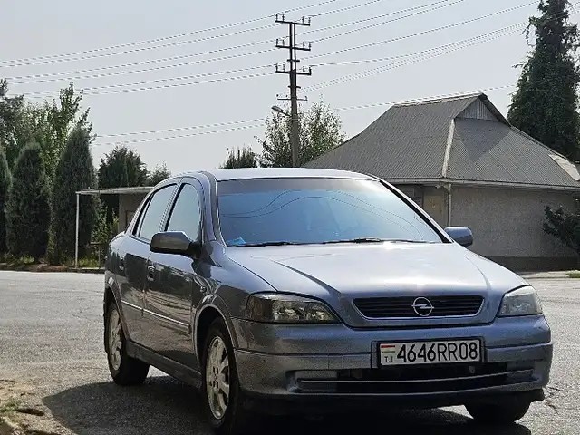 Opel Astra J