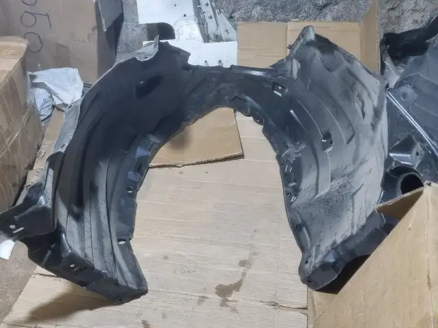 Подкрылок передний правый для Toyota Camry 70 2017-2021, Душанбе