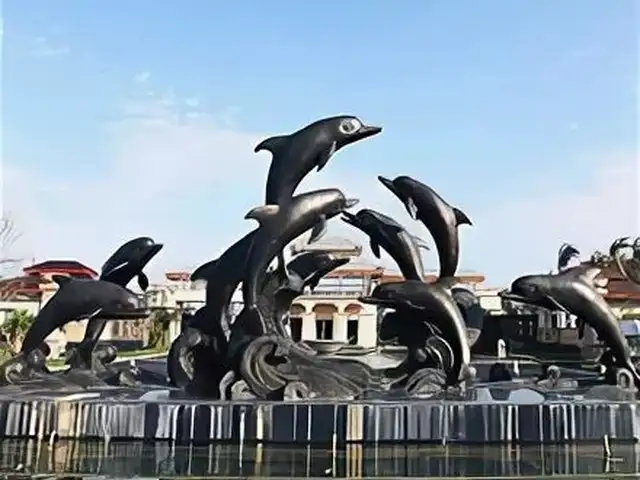 Хайкал бо фармоиш, Душанбе