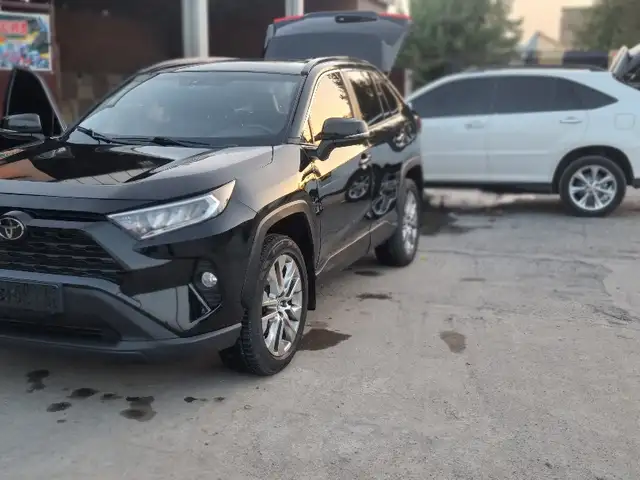 Toyota RAV 4