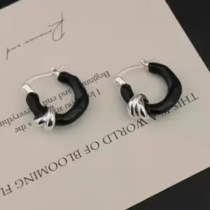Сережки, Душанбе