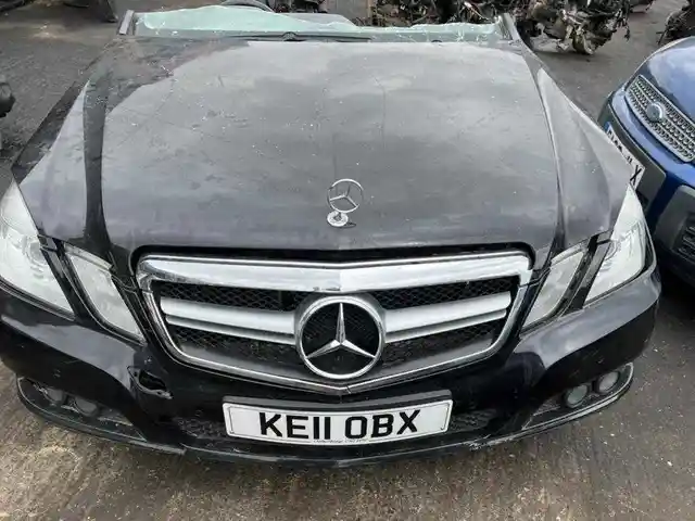 Капот от Mercedes- Benz W212, Душанбе
