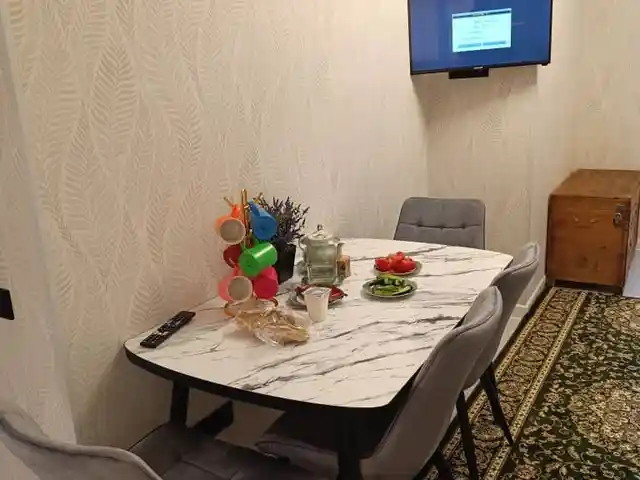 Стол и стулья, Душанбе