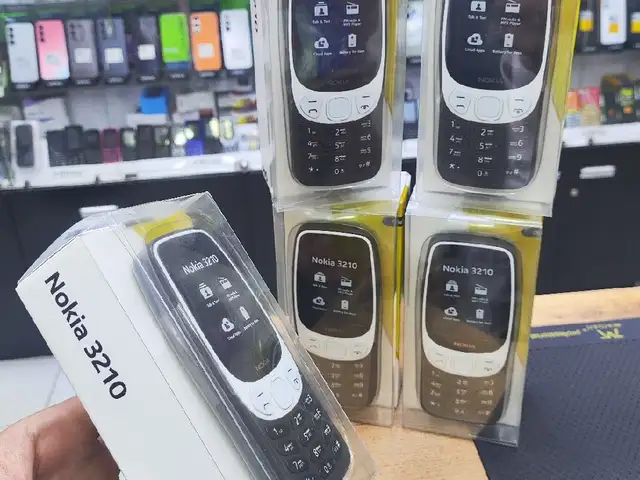 Nokia 3210 2sim Vietnam, Душанбе