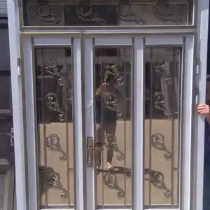 Дверь, Душанбе
