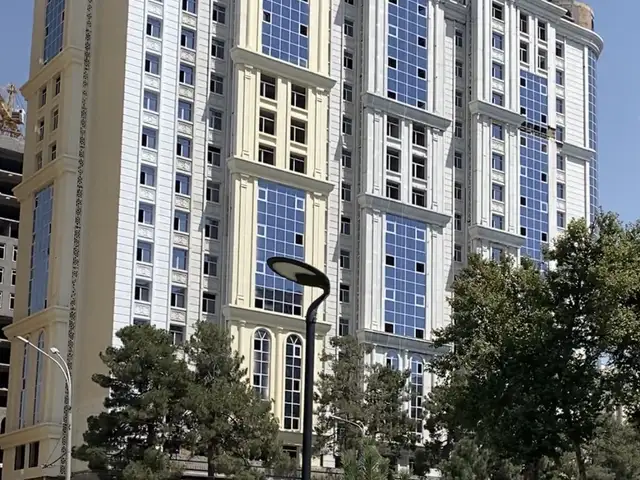 3-комн. квартира, 14 этаж, 141 м², Шохмансур, Душанбе