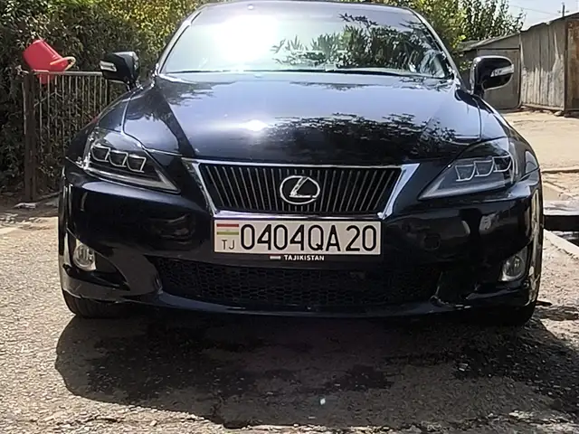 Lexus IS series