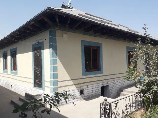 2 этажн. 8-комн. дом, 8 соток, чойхона кучаи Икбол 2, Рӯдакӣ