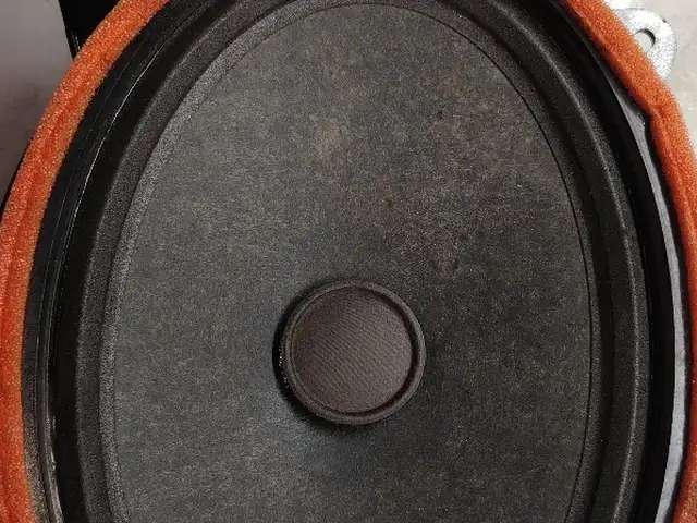 Колонка JBL, Душанбе