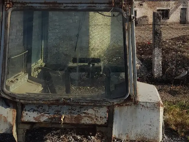 Кабина от трактора, Меҳнатобод